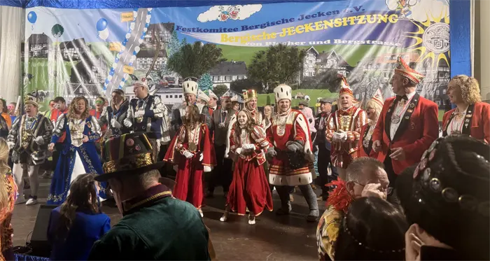 Alle Dreigestirne zusammen auf der Bühne.